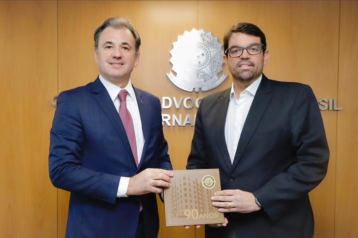 Presidente da JUCEPE realiza visita institucional ao presidente da OAB/PE 