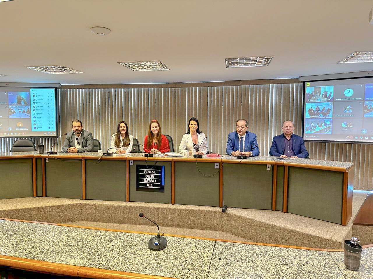 FENAJU realiza reunião técnica em Brasília