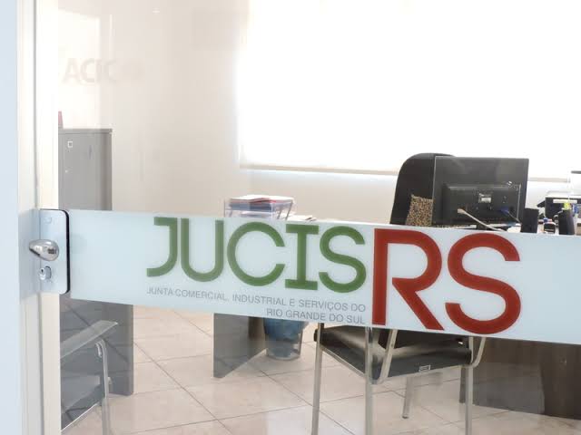 JUCISRS integra Gabinete de Apoio ao Empreendedor afetado pelas Enchentes no Rio Grande do Sul 