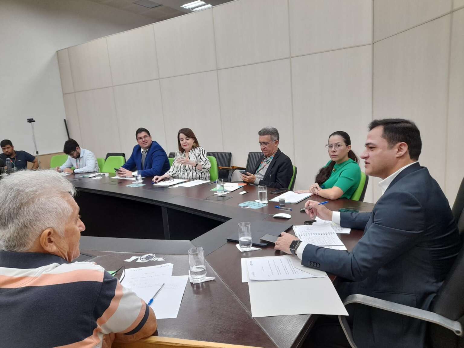 Colegiado de vogais da Jucec aprova reuniões plenárias itinerantes